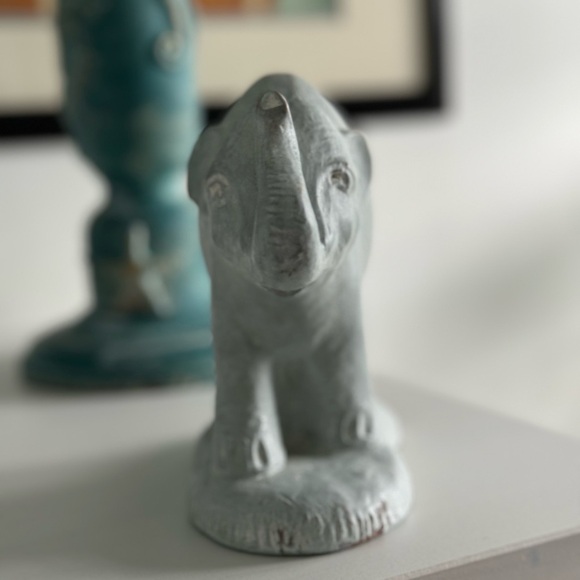 Isabel Bloom Baby Elephant from 2000 Signed by the Artist - Picture 7 of 9